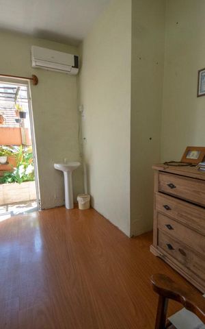 Casa à venda com 360m², 3 quartos e 4 vagasQuarto de Serviço