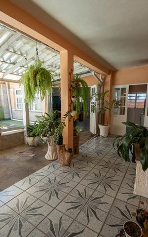Casa à venda com 360m², 3 quartos e 4 vagasVaranda da Cozinha