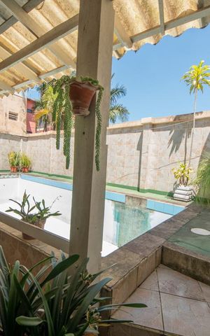 Casa à venda com 360m², 3 quartos e 4 vagasPiscina