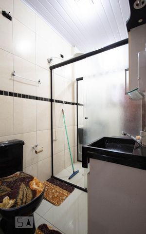 Casa à venda com 300m², 5 quartos e 2 vagas Casa à venda com 300m², 5 quartos e 2 vagasBanheiro da Suíte 3