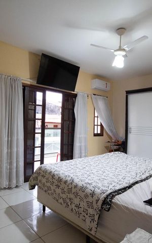 Casa à venda com 300m², 5 quartos e 2 vagas Casa à venda com 300m², 5 quartos e 2 vagasSuíte 3