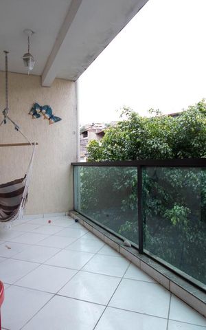 Casa à venda com 300m², 5 quartos e 2 vagas Casa à venda com 300m², 5 quartos e 2 vagasVaranda da Suíte 3