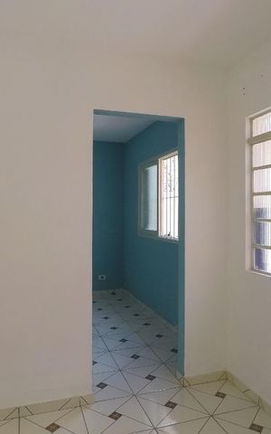 Casa para alugar com 45m², 1 quarto e sem vaga Casa para alugar com 45m², 1 quarto e sem vagaSala