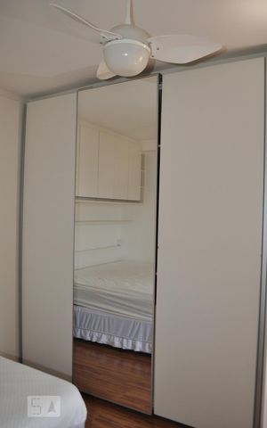 Apartamento à venda com 38m², 1 quarto e 1 vagaQuarto