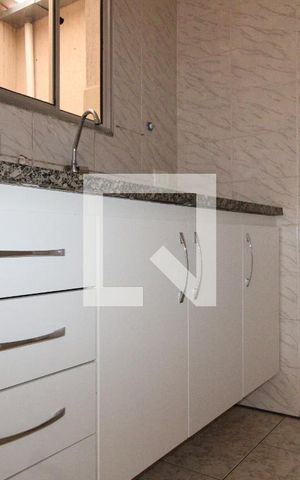 Apartamento para alugar com 60m², 2 quartos e sem vagaCozinha e Área de Serviço