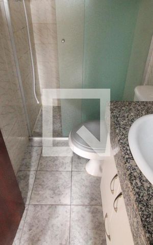 Apartamento para alugar com 60m², 2 quartos e sem vagaBanheiro