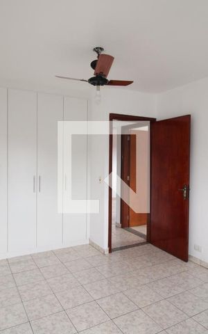 Apartamento para alugar com 60m², 2 quartos e sem vagaQuarto 2 