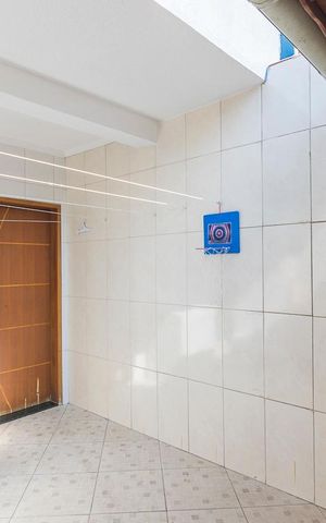 Casa à venda com 160m², 3 quartos e 2 vagas Casa à venda com 160m², 3 quartos e 2 vagasQuintal com Churrasqueira