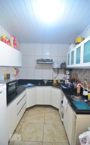 Casa para alugar com 60m², 3 quartos e 4 vagasCozinha
