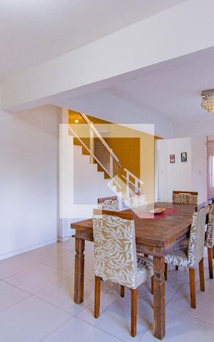 Casa para alugar com 400m², 3 quartos e 2 vagas Casa para alugar com 400m², 3 quartos e 2 vagasSala de Jantar