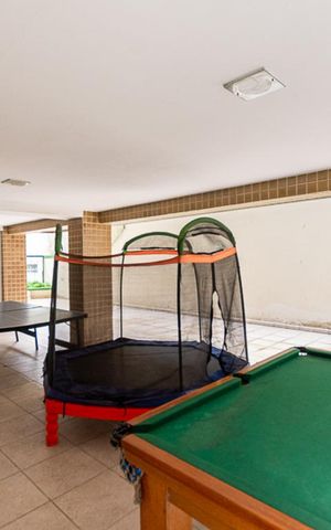 Apartamento à venda com 239m², 4 quartos e 2 vagas Apartamento à venda com 239m², 4 quartos e 2 vagasSala de Jogos
