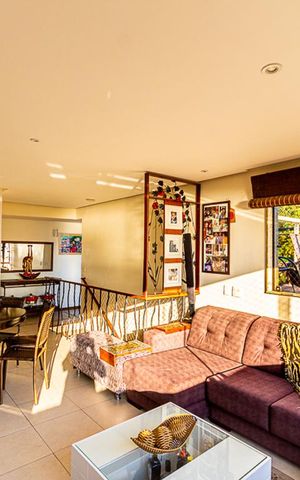 Apartamento à venda com 239m², 4 quartos e 2 vagas Apartamento à venda com 239m², 4 quartos e 2 vagasSala da Cobertura
