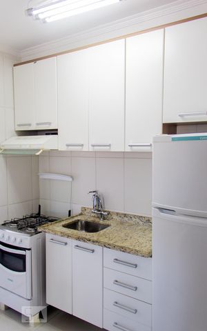 Apartamento para alugar com 67m², 3 quartos e 1 vaga Apartamento para alugar com 67m², 3 quartos e 1 vagaArmário
