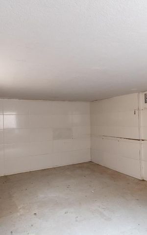 Casa para alugar com 130m², 2 quartos e 1 vagaPorão