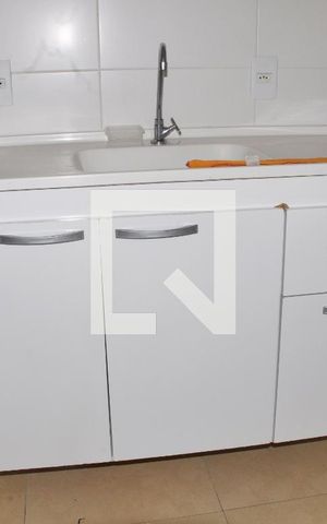 Apartamento para alugar com 33m², 2 quartos e sem vaga Apartamento para alugar com 33m², 2 quartos e sem vagaDetalhe - Cozinha e Área de Serviço