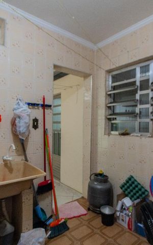 Casa à venda com 300m², 3 quartos e 3 vagas Casa à venda com 300m², 3 quartos e 3 vagasÁrea de Serviço