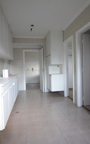 Apartamento à venda com 305m², 4 quartos e 5 vagasÁrea de Serviço
