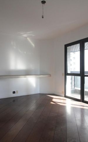 Apartamento à venda com 305m², 4 quartos e 5 vagasSala