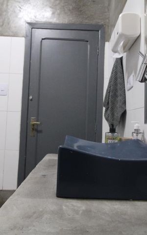 Casa à venda com 225m², 3 quartos e 3 vagasBanheiro 2