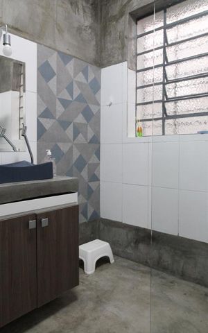 Casa à venda com 225m², 3 quartos e 3 vagasBanheiro 2