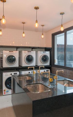Studio à venda com 22m², 1 quarto e 1 vaga Studio à venda com 22m², 1 quarto e 1 vagaÁrea Comum - Lavanderia
