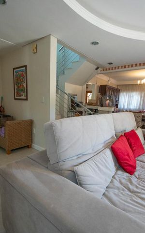 Casa à venda com 680m², 3 quartos e 2 vagasSala de Estar