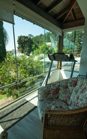 Casa à venda com 680m², 3 quartos e 2 vagasSacada da Sala 2