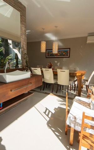 Casa à venda com 680m², 3 quartos e 2 vagasSalão de festas