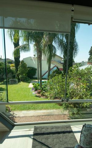 Casa à venda com 680m², 3 quartos e 2 vagasSacada da Sala 2