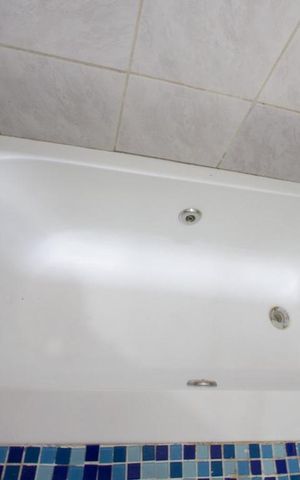 Casa à venda com 340m², 4 quartos e 3 vagasDetalhe Banheiro