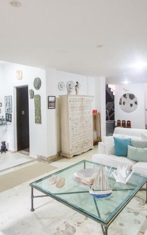 Casa à venda com 340m², 4 quartos e 3 vagasSala