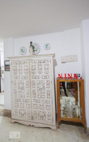 Casa à venda com 340m², 4 quartos e 3 vagasDetalhe Sala