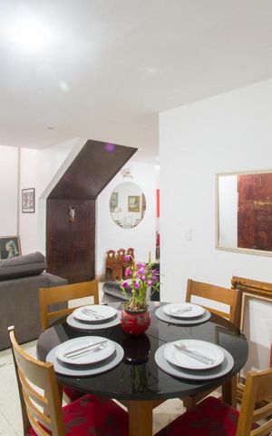 Casa à venda com 340m², 4 quartos e 3 vagasSala