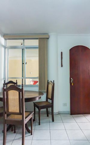 Casa à venda com 340m², 3 quartos e 6 vagasComodo