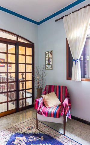 Casa à venda com 340m², 3 quartos e 6 vagasSala de Estar