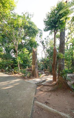 Casa à venda com 350m², 5 quartos e 3 vagasPátio