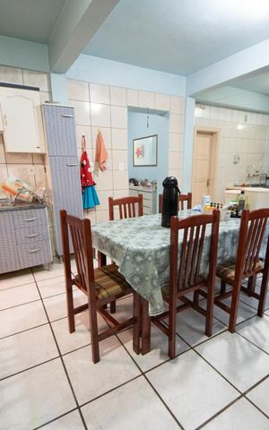 Casa à venda com 350m², 5 quartos e 3 vagasCozinha