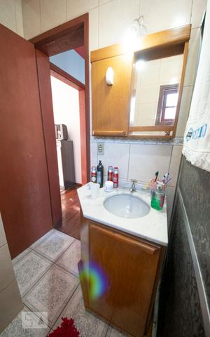 Casa à venda com 350m², 5 quartos e 3 vagasBanheiro da Suíte 1
