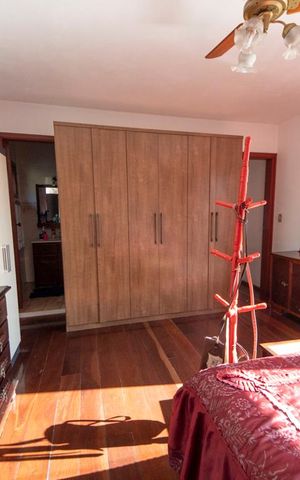 Casa à venda com 350m², 5 quartos e 3 vagasQuarto 5 Suíte