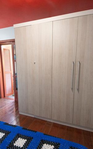 Casa à venda com 350m², 5 quartos e 3 vagasQuarto 4 Suíte