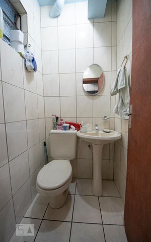 Casa à venda com 350m², 5 quartos e 3 vagasBanheirob