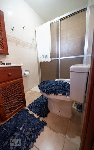 Casa à venda com 350m², 5 quartos e 3 vagasBanheiro da Suíte 2