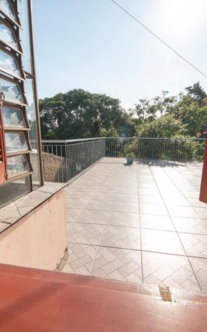 Casa à venda com 350m², 5 quartos e 3 vagasVista Sala 2