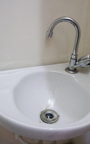 Casa de condomínio à venda com 65m², 2 quartos e 1 vagaLavabo