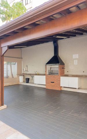 Apartamento à venda com 160m², 2 quartos e 3 vagas Apartamento à venda com 160m², 2 quartos e 3 vagasÁrea comum - Churrasqueira