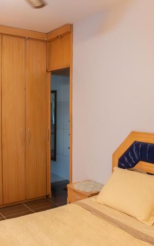 Casa à venda com 250m², 8 quartos e 2 vagas Casa à venda com 250m², 8 quartos e 2 vagasCasa 1 - Suite 1