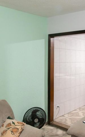 Casa à venda com 250m², 8 quartos e 2 vagas Casa à venda com 250m², 8 quartos e 2 vagasCasa 1 - Sala de Tv