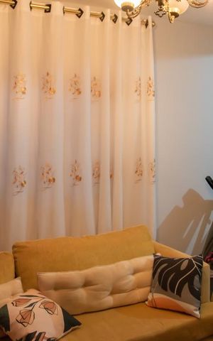 Casa à venda com 250m², 8 quartos e 2 vagas Casa à venda com 250m², 8 quartos e 2 vagasCasa 1 - Sala