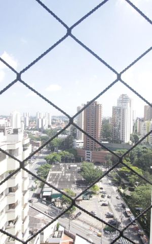 Apartamento para alugar com 159m², 3 quartos e 3 vagasVista da suíte 2