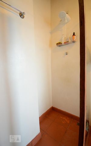 Casa à venda com 500m², 6 quartos e sem vaga Casa à venda com 500m², 6 quartos e sem vagaBanheiro da Suíte 2